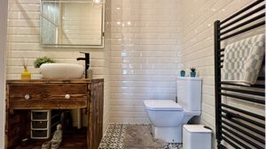 Photo 28- click for photo gallery